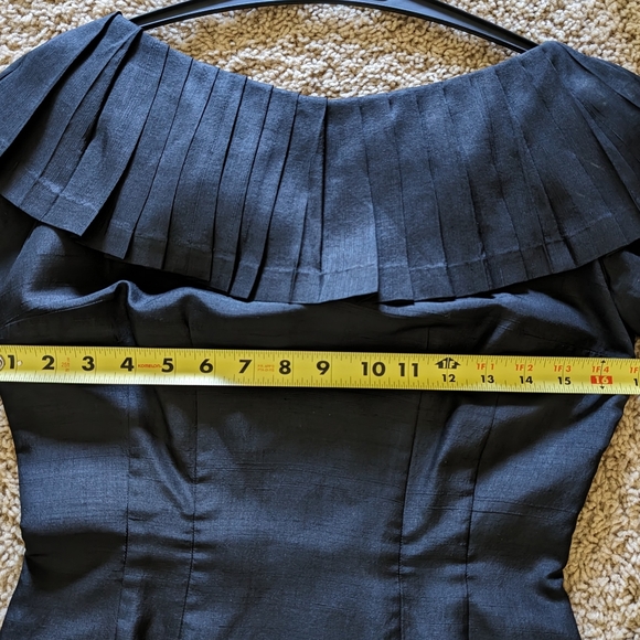 Vintage taffeta 1960s little black dress - Picture 6 of 8